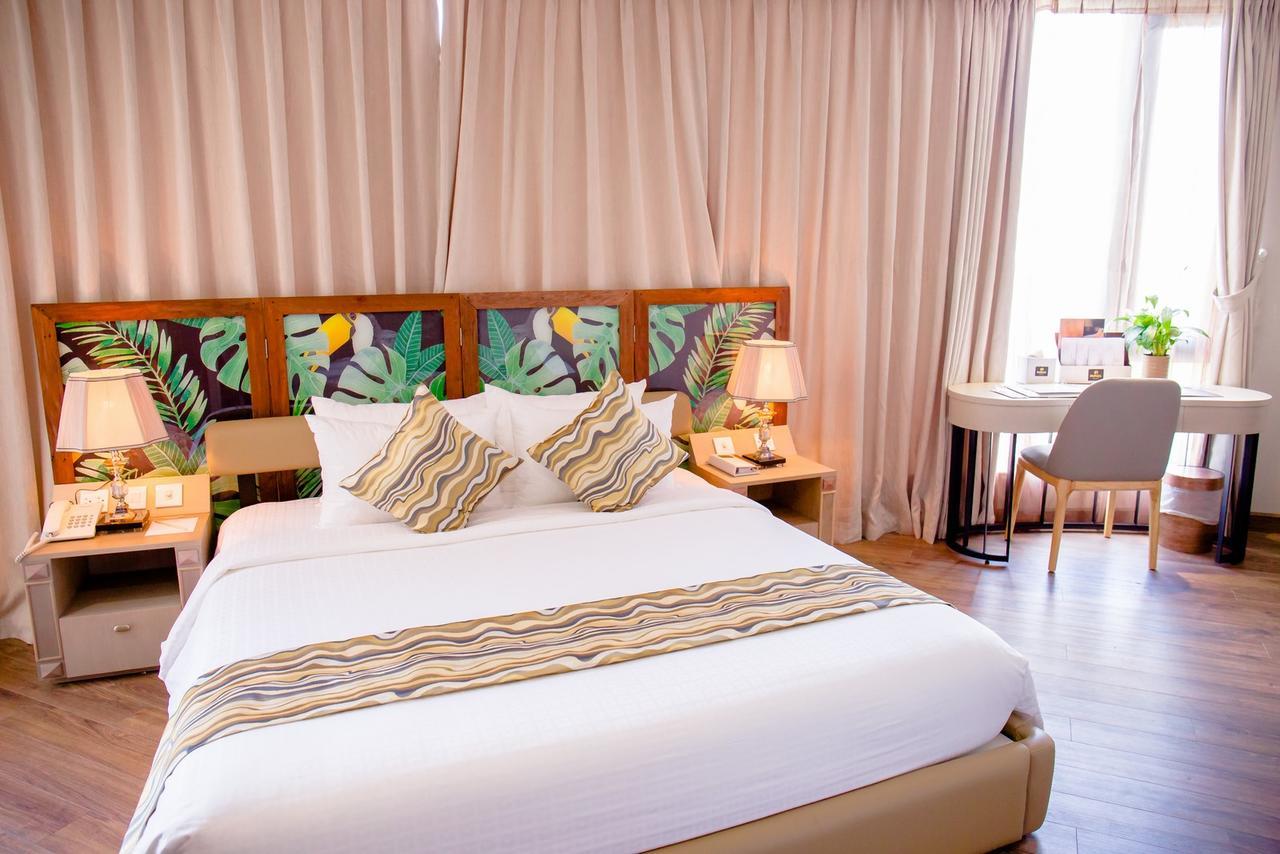 Papaya Saigon Central Hotel Ho Chi Minh City Exterior photo